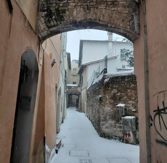 پانسیون Appartamento Porta Est