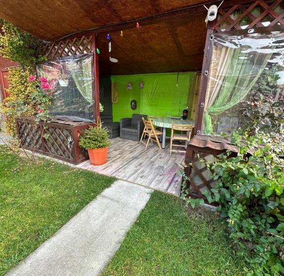 پانسیون Casa Rares Busteni