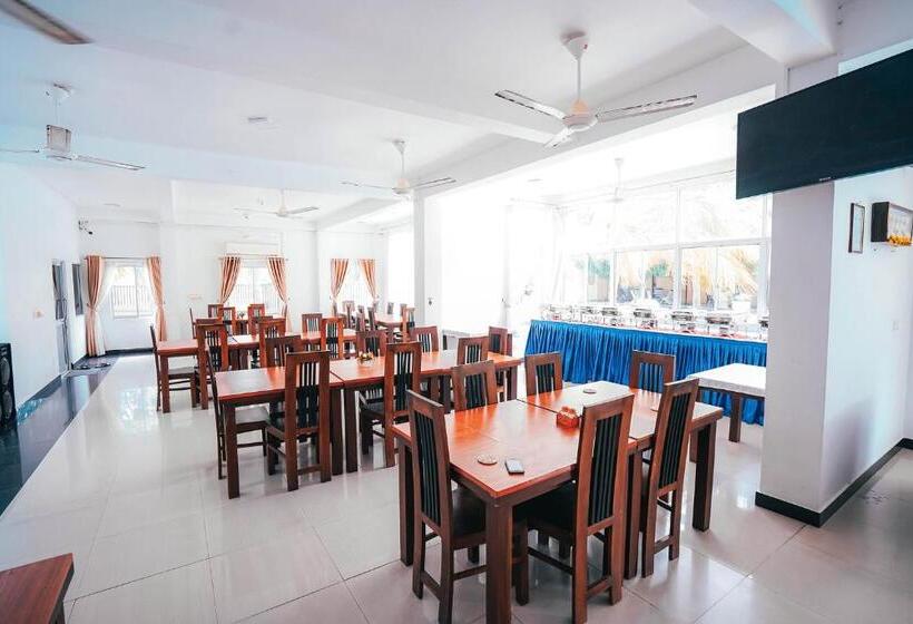 پانسیون Sun Ray Rest House