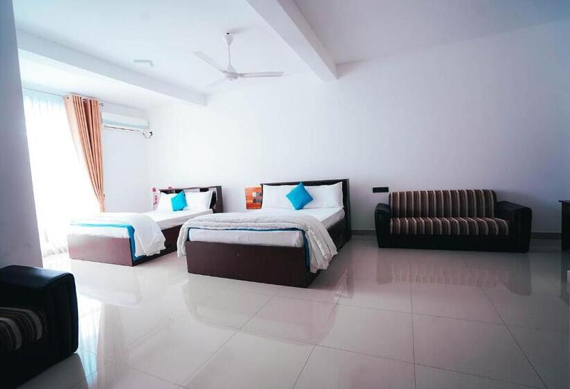 پانسیون Sun Ray Rest House