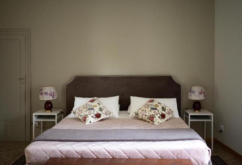 ベッドアンドブレックファースト Corte Martinola Bed&breakfast In Franciacorta