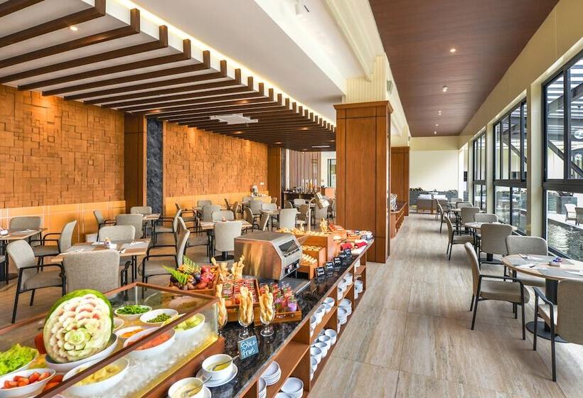 Fox Harris Hotel & Convention Banjarnegara