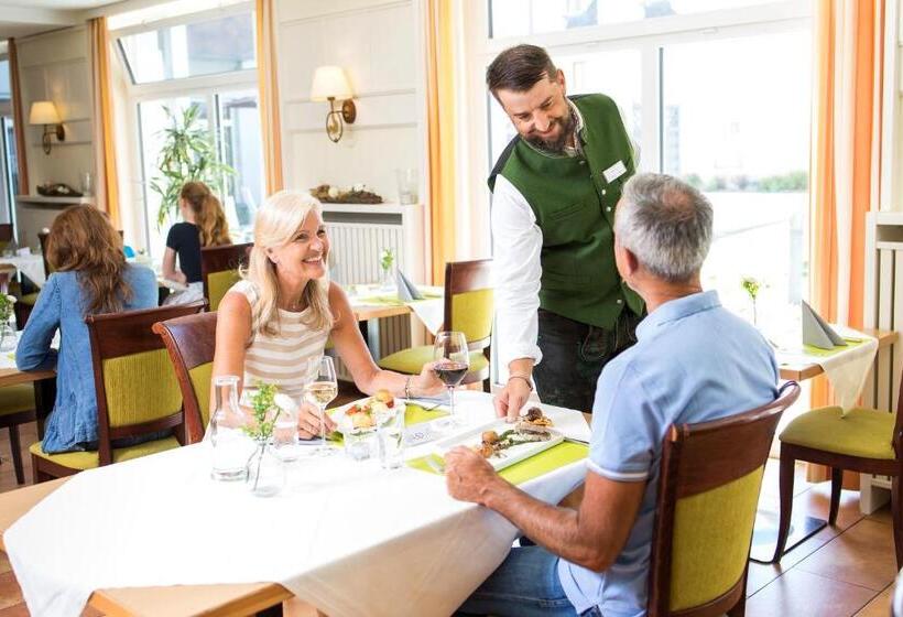 ホテル Gesundheits  & Wellness Resort Oberzeiring