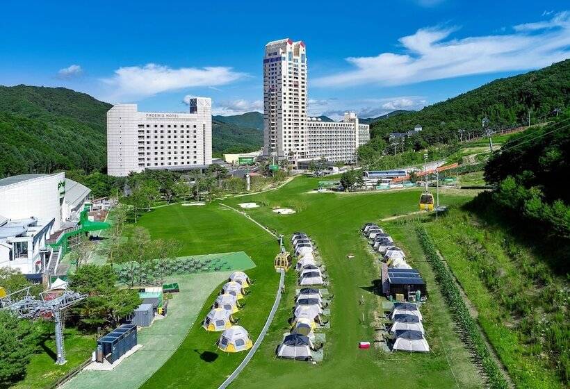 בית מלון כפרי Phoenix Resort Pyeongchang