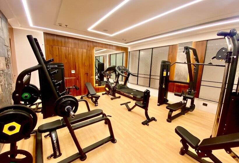 호텔 Regenta Place Chandigarh Mohali