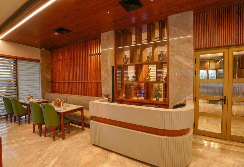 호텔 Regenta Place Chandigarh Mohali