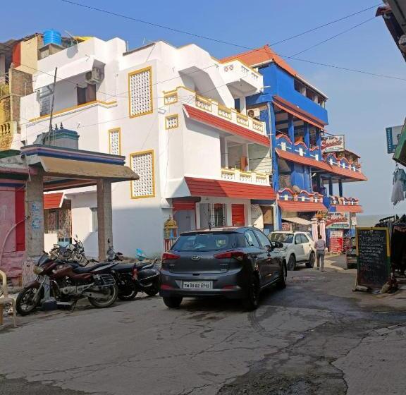 酒店 Sea Waves Rooms