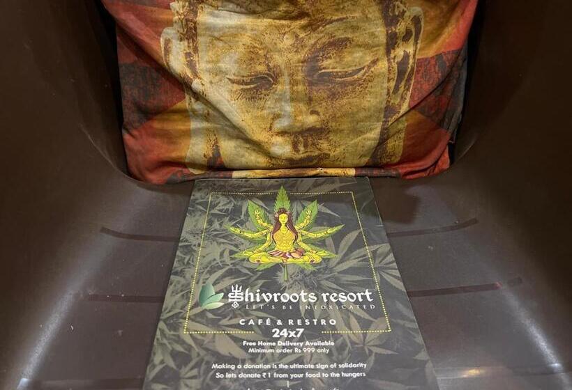 בית מלון כפרי Shivroots Resort