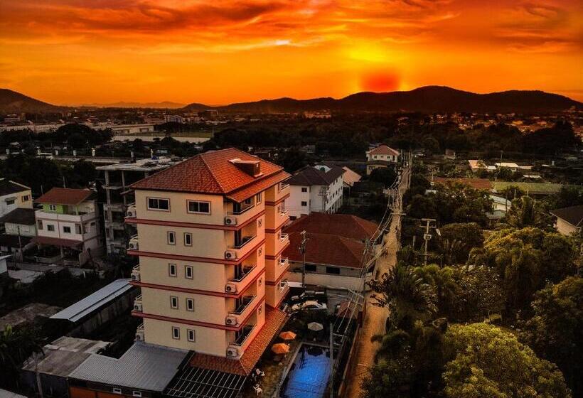 هتل Sky Villa Hua Hin Guesthouse Adults Only