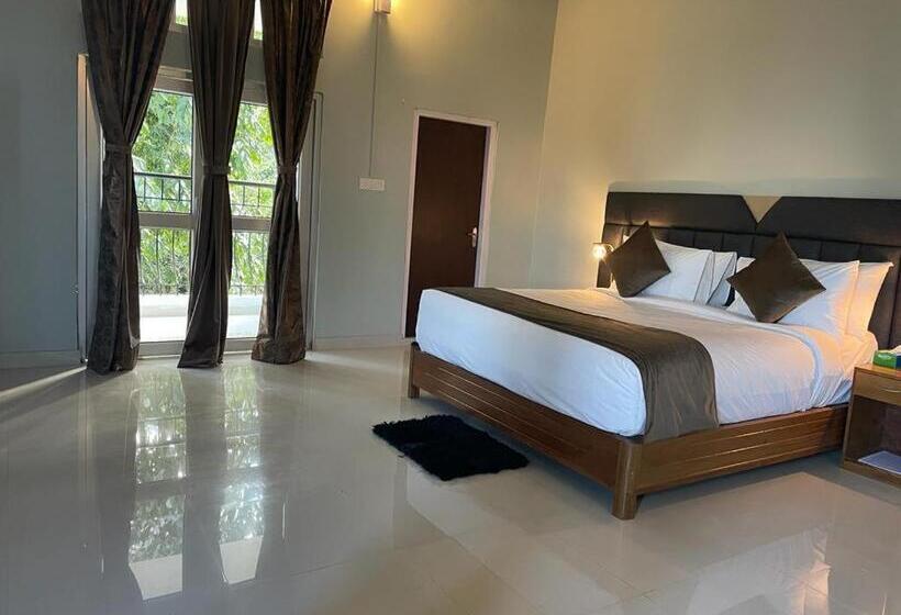 La Colline Resort