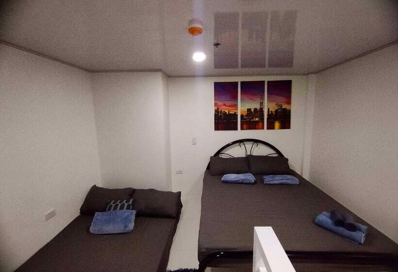 Minimalist Loft 107