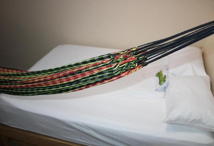 پانسیون Hipilandia Amazonas Hostel