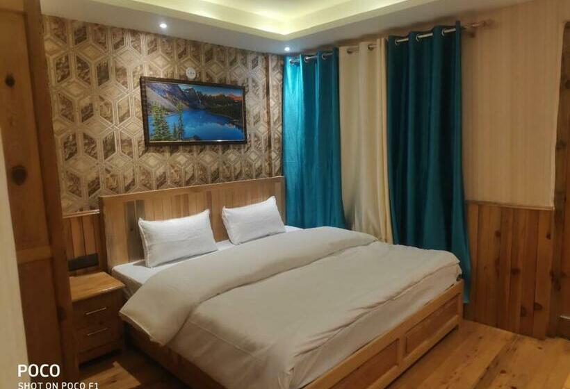 بنسيون Royal Guest House