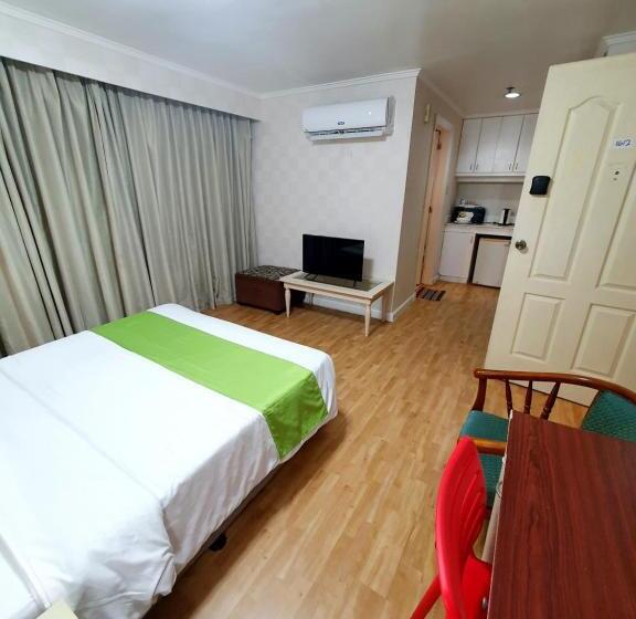 Sab R. Condote L Suites
