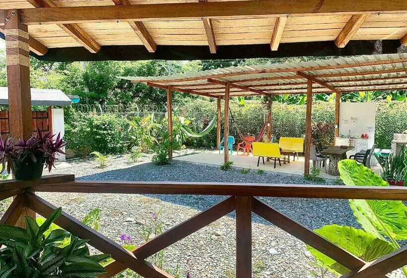 הוסטל Mi Casa Es Tu Casa Glamping