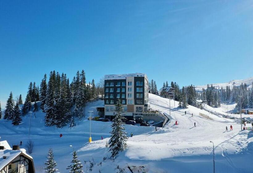 Aparthotel Rajska