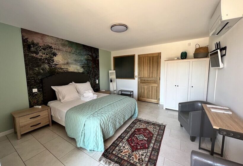 مبيت وإفطار Bastide Des Martelieres