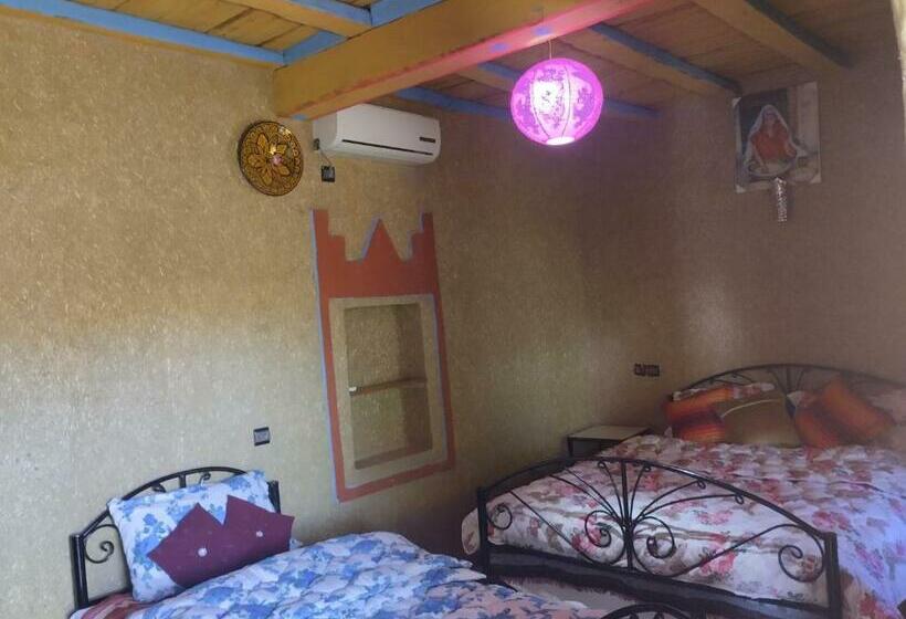 تختخواب و صبحانه Menzah Gite Rissani