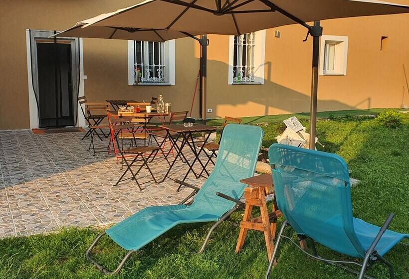 تختخواب و صبحانه La Bolgora Guesthouse