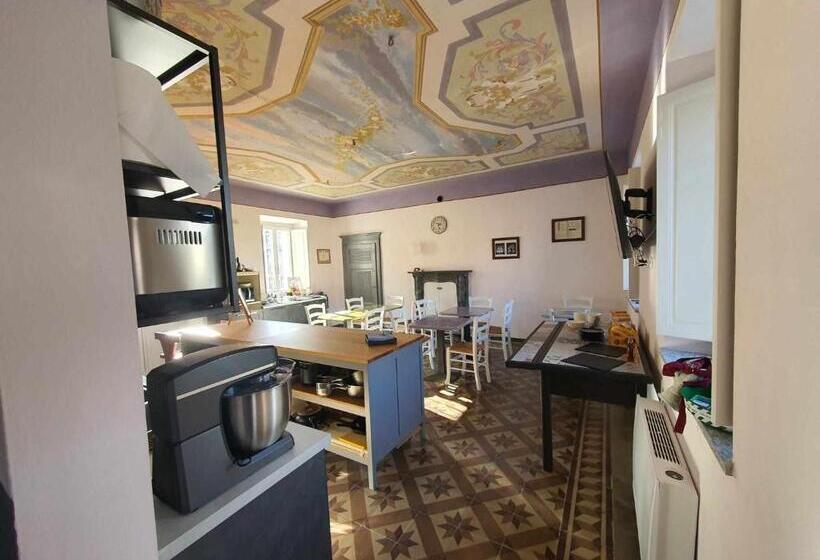 تختخواب و صبحانه La Bolgora Guesthouse