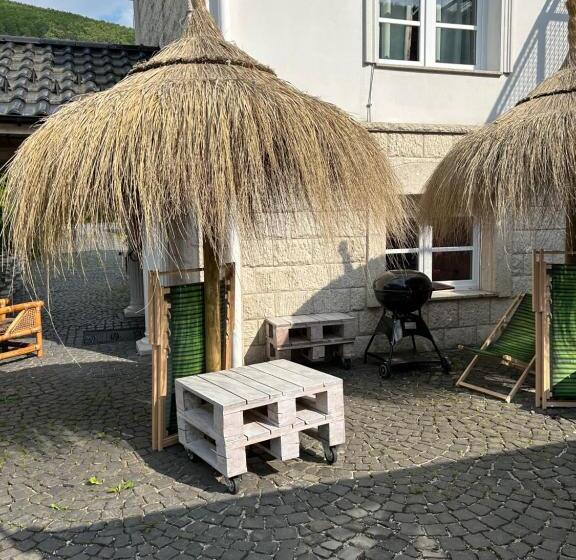 تختخواب و صبحانه Safari House   Wisła