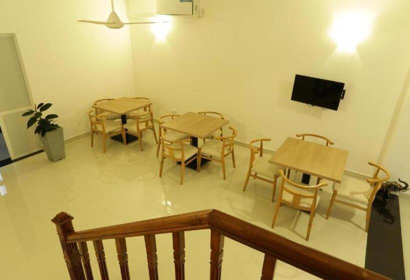 تختخواب و صبحانه Thisara Villas