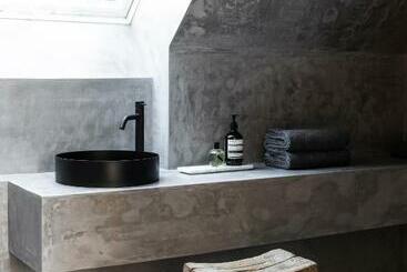 تختخواب و صبحانه Typeo Loft