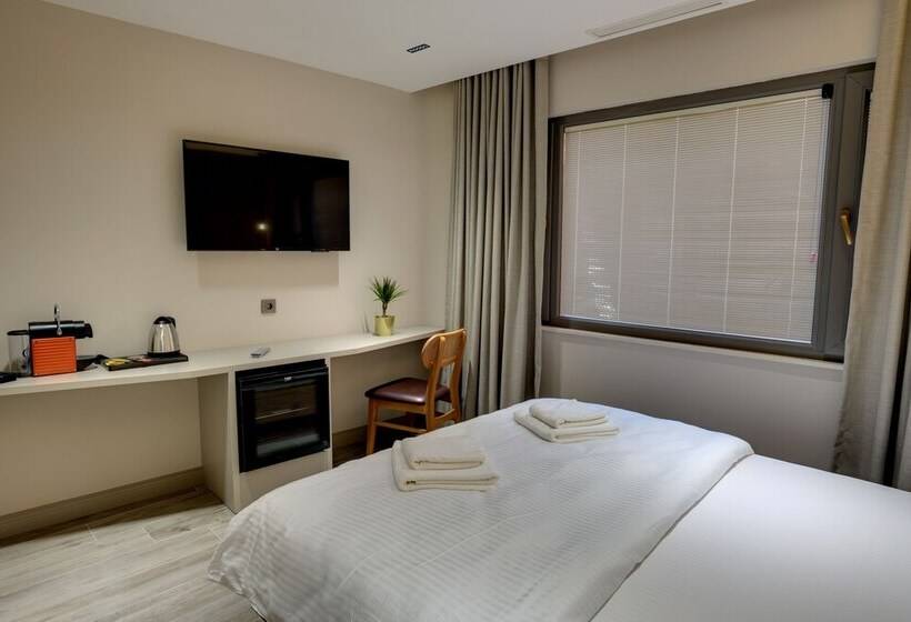 هتل 21 Rooms