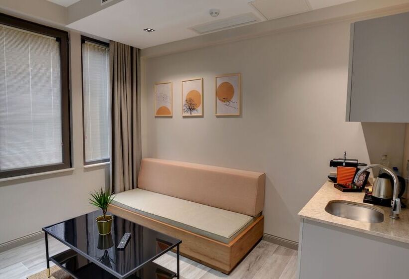 هتل 21 Rooms