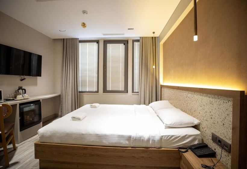 هتل 21 Rooms