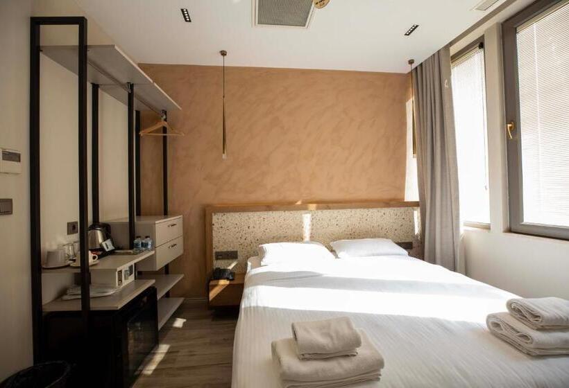 هتل 21 Rooms