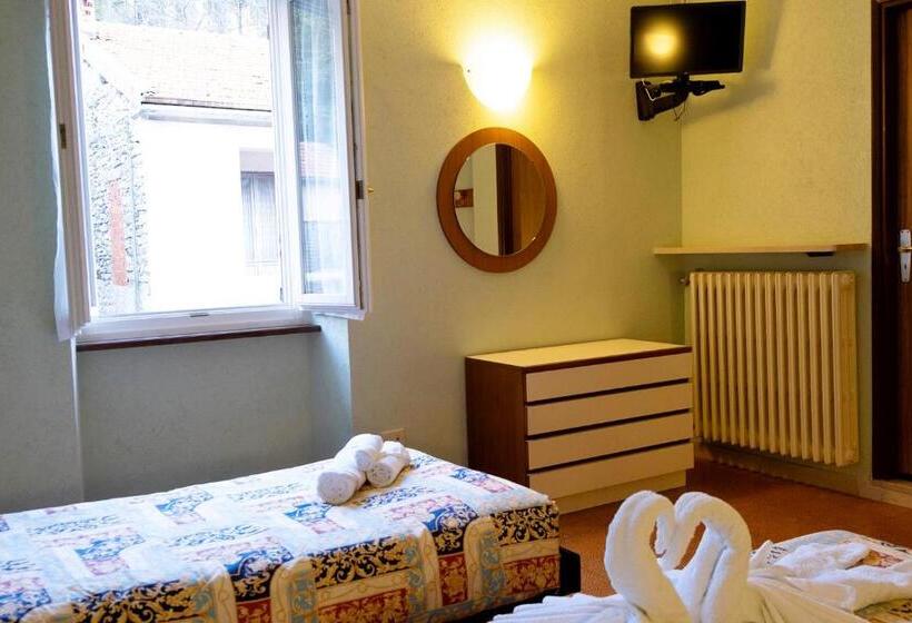 ホテル Albergo Ponte Di Nava