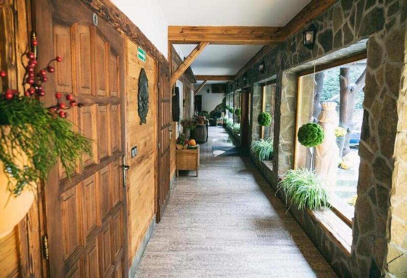 ホテル Bacówka Biały Jeleń