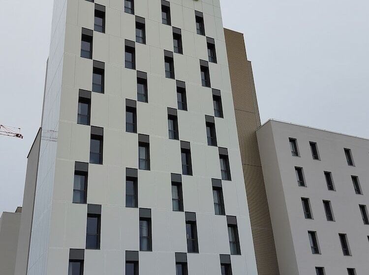B&b Hotel Dijon Valmy Toison D Or