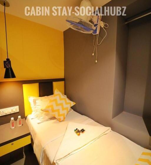Capsulehotel Cabin Stay Social Hubz