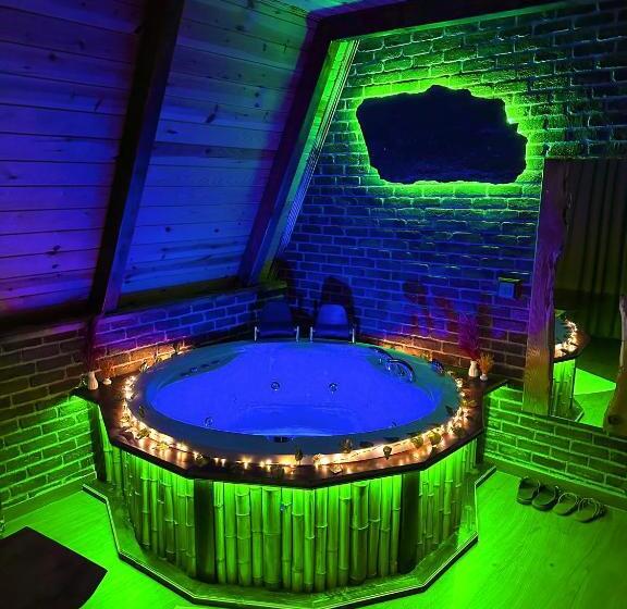 בית מלון כפרי Della Suit Bungalov