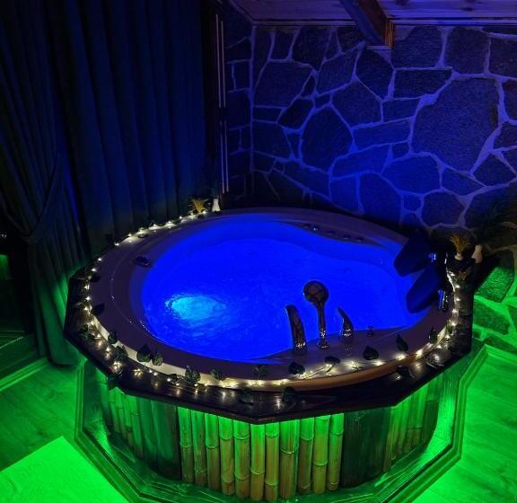 בית מלון כפרי Della Suit Bungalov