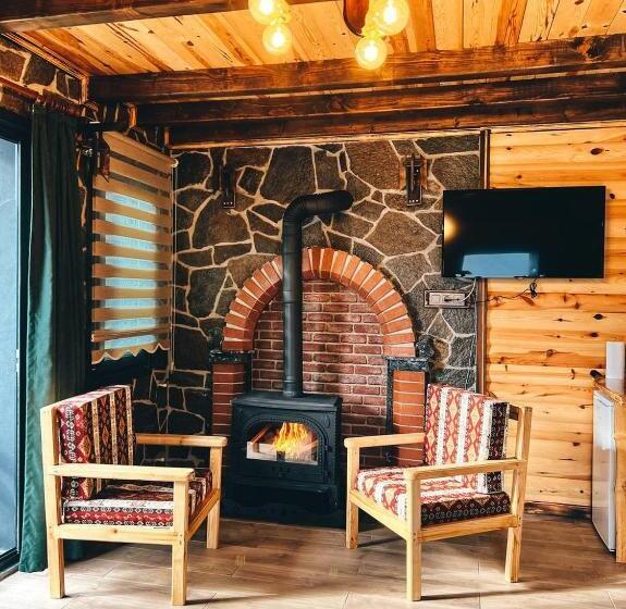 בית מלון כפרי Della Suit Bungalov