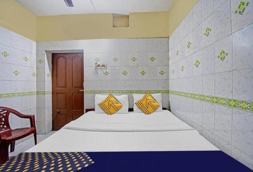 هتل Spot On Bikram Lodge