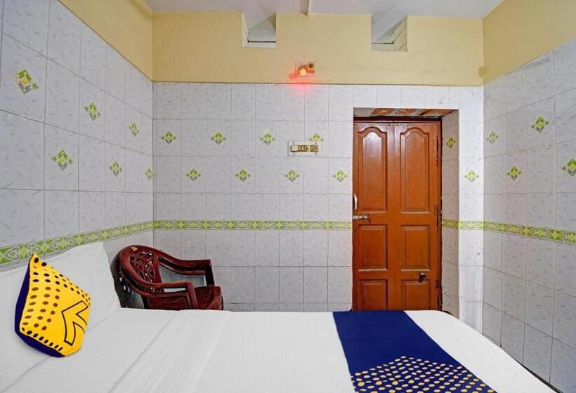 هتل Spot On Bikram Lodge