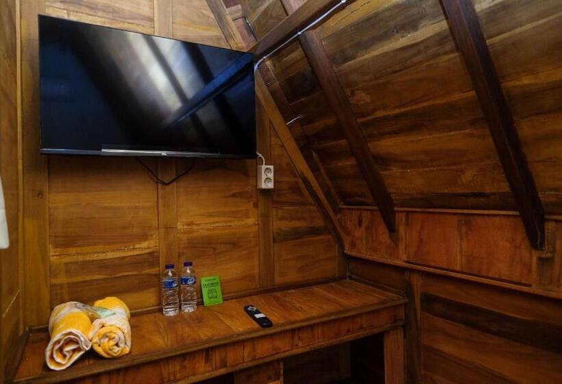 هتل Urbanview Villa Lukulo Kebumen By Reddoorz