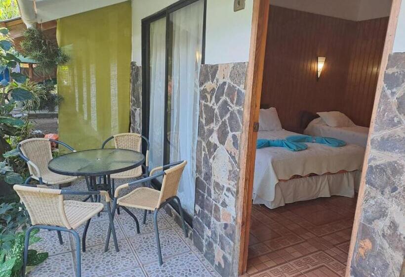 פנסיון Hostal Avareipua