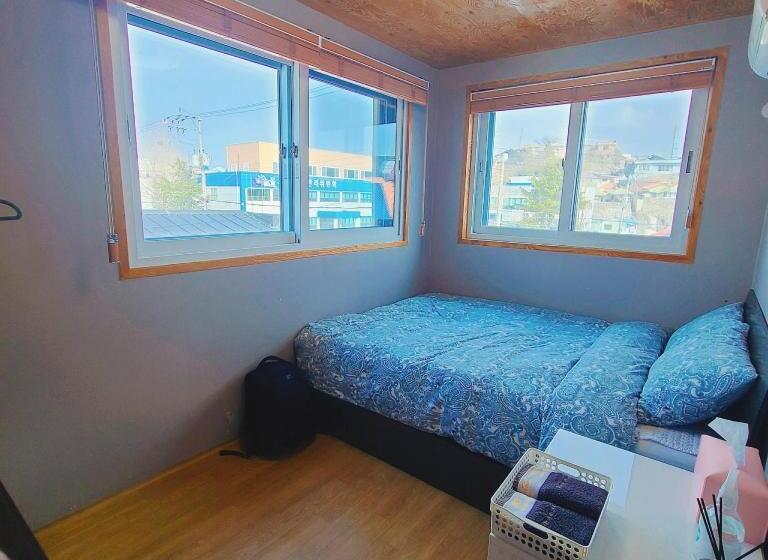 پانسیون Leehakjang Guesthouse