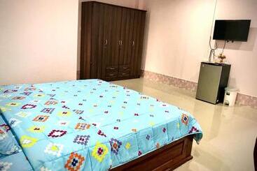 پانسیون Xaythone Guest House