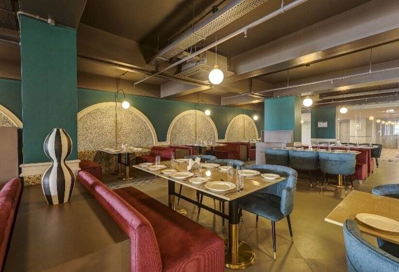 Sunday Hotel Vadodara