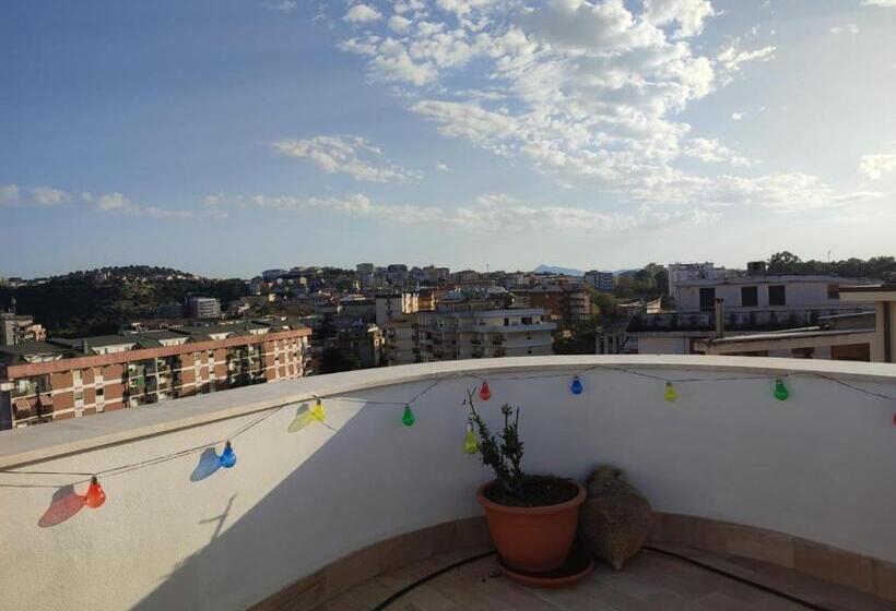 تختخواب و صبحانه Il Centrale Guest House