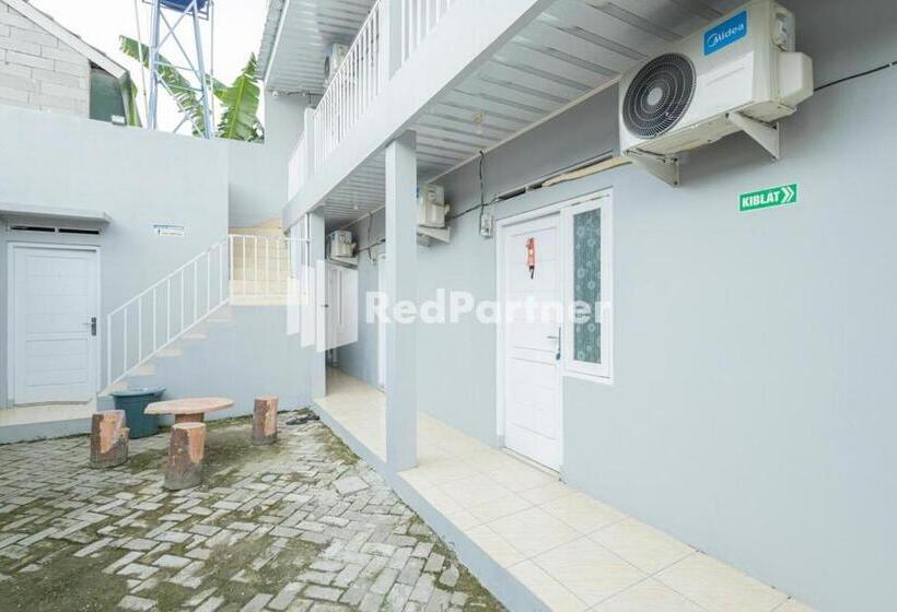 هتل Atiq Homestay Syariah Mitra Reddoorz