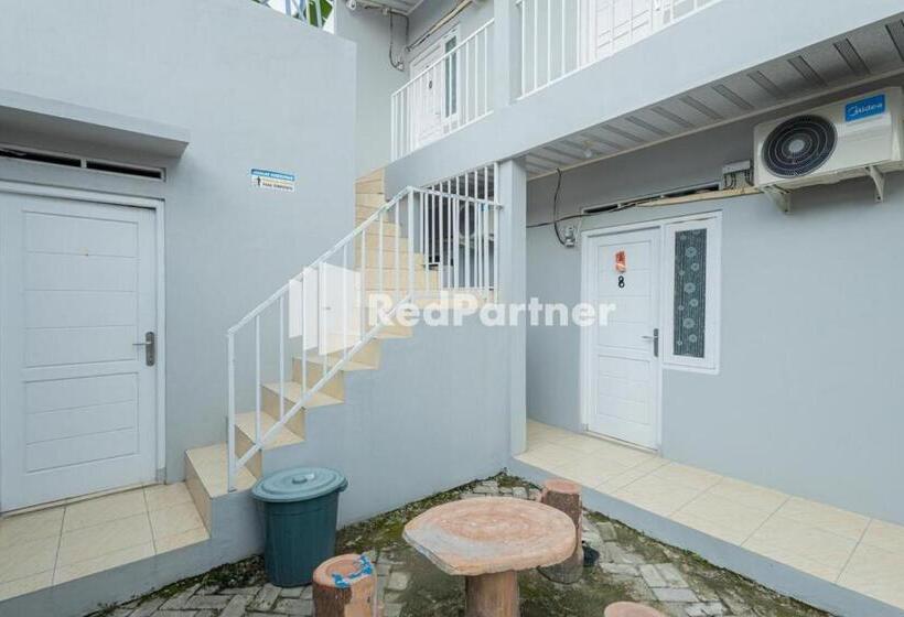 هتل Atiq Homestay Syariah Mitra Reddoorz