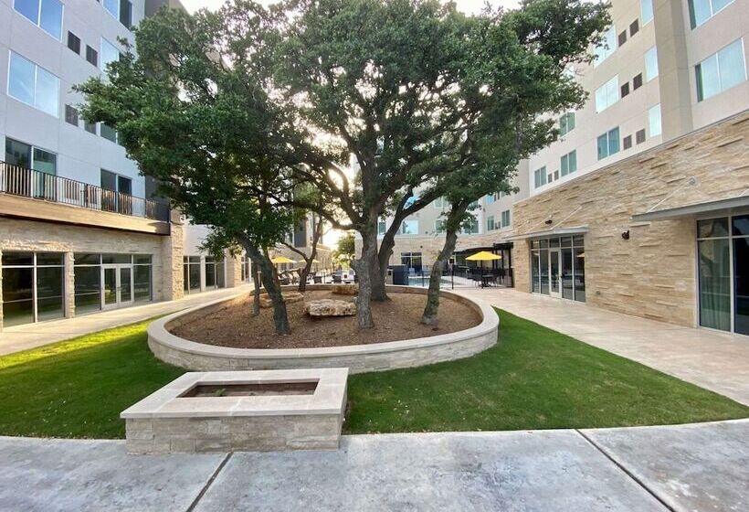Cambria Hotel Austin Uptown Near The Domain