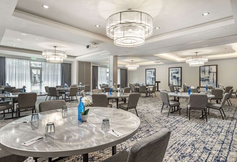 Cambria Hotel Austin Uptown Near The Domain